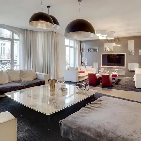 Appartamento Charming Center Of Parigi
